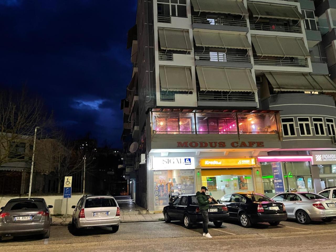 Gjirokastra Design Apartments Buitenkant foto